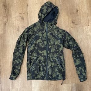 Lululemon wind breaker